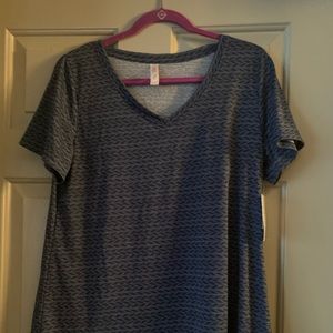 **Brand New Large Lularoe Christy Tee**
